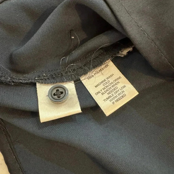 Women’s Bundle of 4 Petite Small Tops Nic+Zoe and Loft - Picture 12 of 16